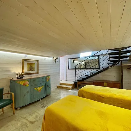 Maison Cosy Avec Cour Privative Au Coeur De L'auvergne - Fr-1-582-316 度假居