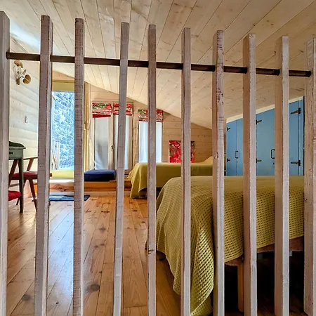 Maison Cosy Avec Cour Privative Au Coeur De L'auvergne - Fr-1-582-316
